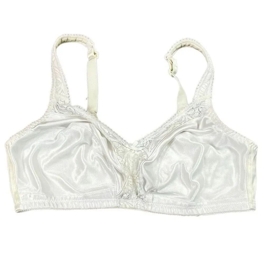 Just My Size Wireless White Satin Lace Detailing Comfort Bra 44C